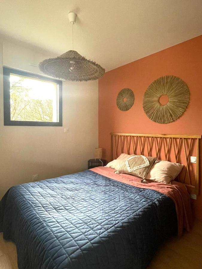 Au Petit Manoir Villa Montbert Bagian luar foto