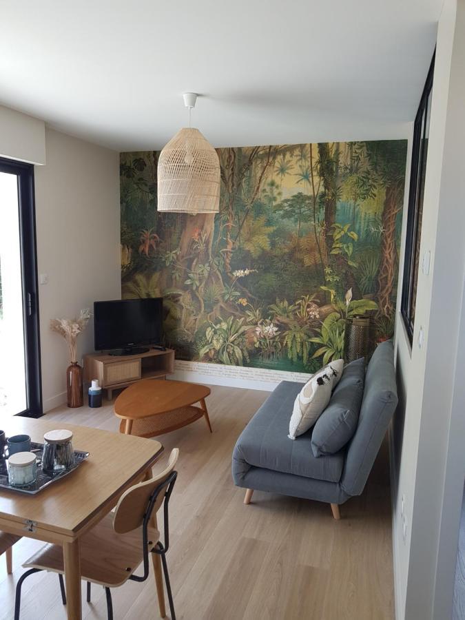 Au Petit Manoir Villa Montbert Bagian luar foto